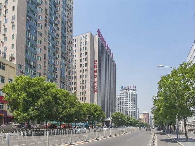 金山区新型电子设备共同合作